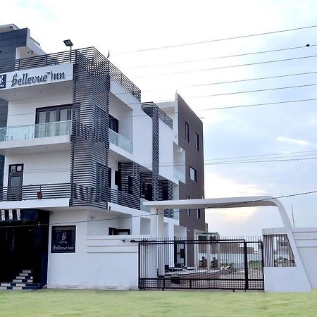 Hotel Bellevue Inn Gangānagar Dış mekan fotoğraf
