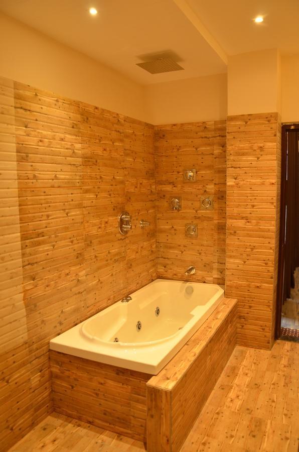 Hotel Bellevue Inn Gangānagar Oda fotoğraf