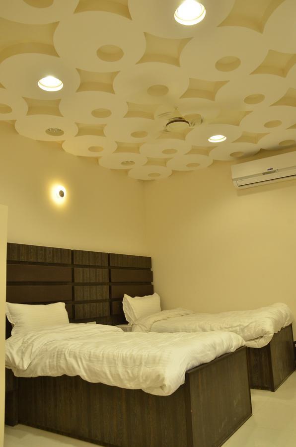 Hotel Bellevue Inn Gangānagar Dış mekan fotoğraf